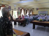 Sambutan Komite SMAN 1 Banjarnegara di Sosialisai Budi Pekerti SMAN 1 Banjarnegara